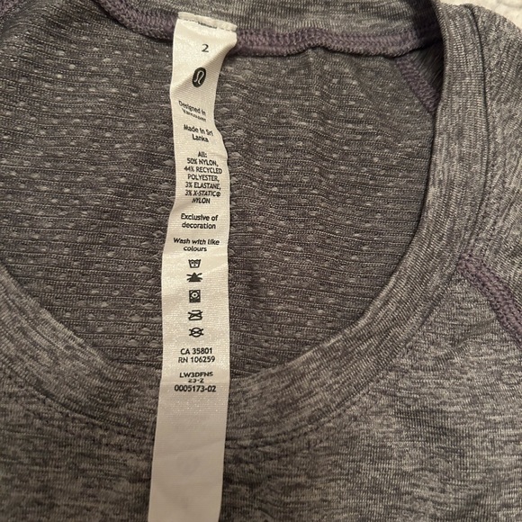 lululemon athletica Tops - Lululemon grey size 2 T-shirt hardly worn
